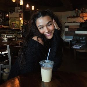 Meet your Posher, Samantha